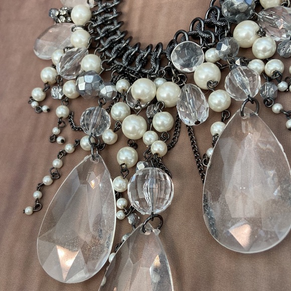 Teardrop Necklace/Cascading Beads - Picture 3 of 9